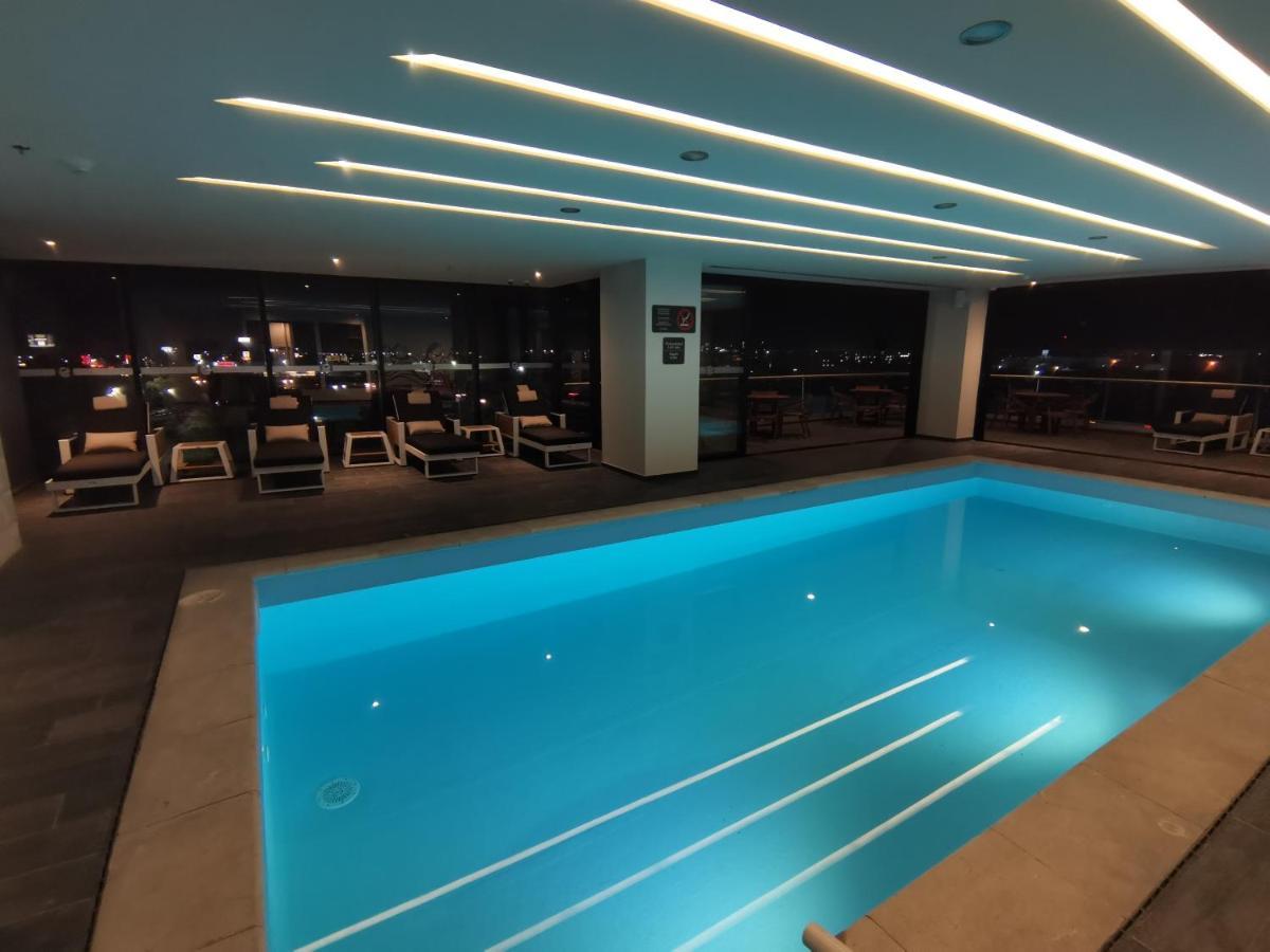 Ramada Encore By Wyndham Monterrey Apodaca Zona Aeropuerto Eksteriør bilde