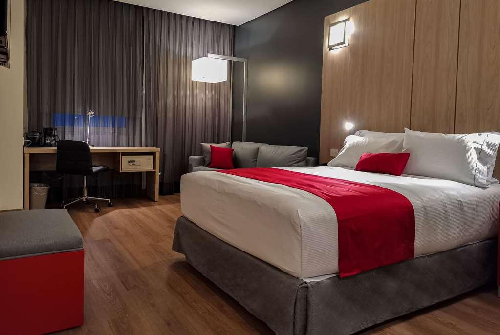 Ramada Encore By Wyndham Monterrey Apodaca Zona Aeropuerto Rom bilde